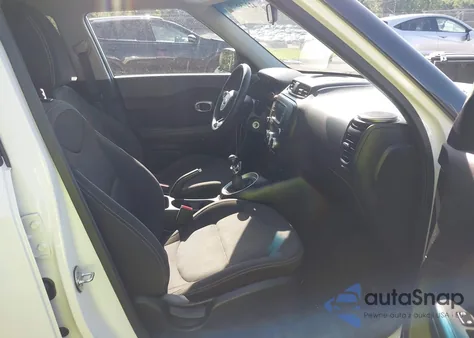 2017 Kia Soul z USA, uszkodzony, nr VIN KNDJN2A2XH7442756